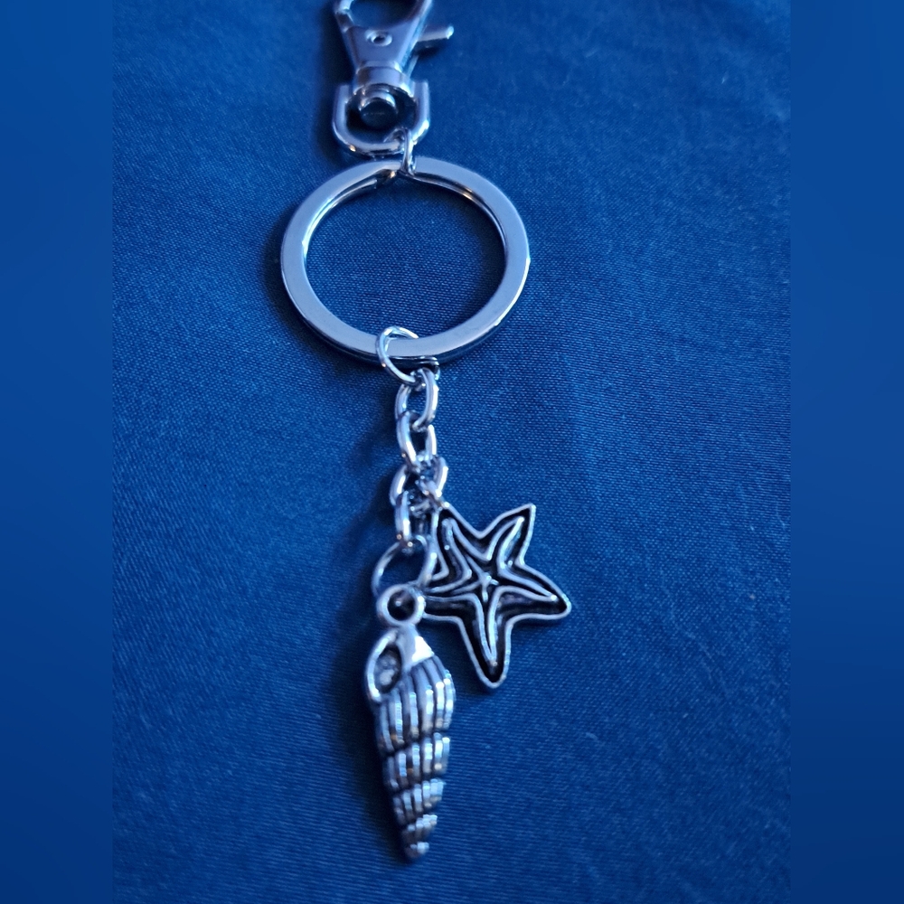 Silver Starfish and Shell Keychain